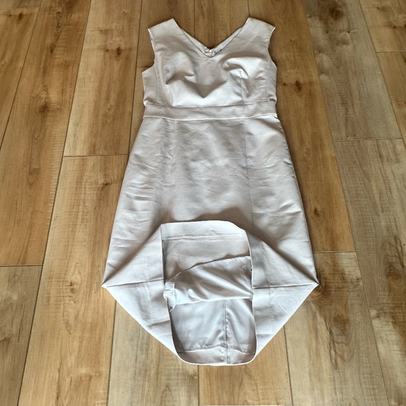 NWT Ann Taylor Double V Seamed Sheath Bi-Stretch Pebble Gray Melange Size 4 - Picture 7 of 13